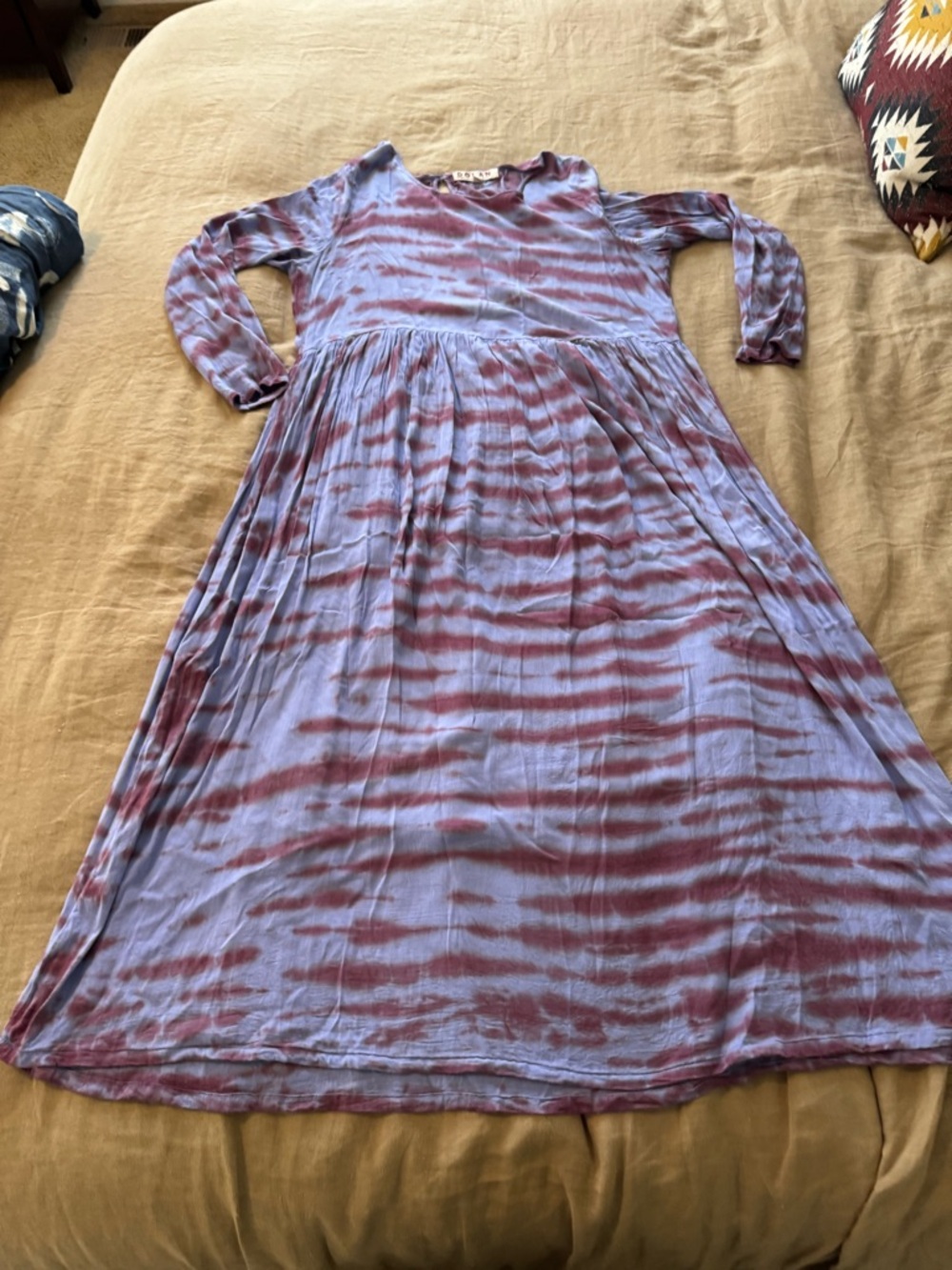 Tie-Dye Long Sleeve Dress in Lavender and Maroon